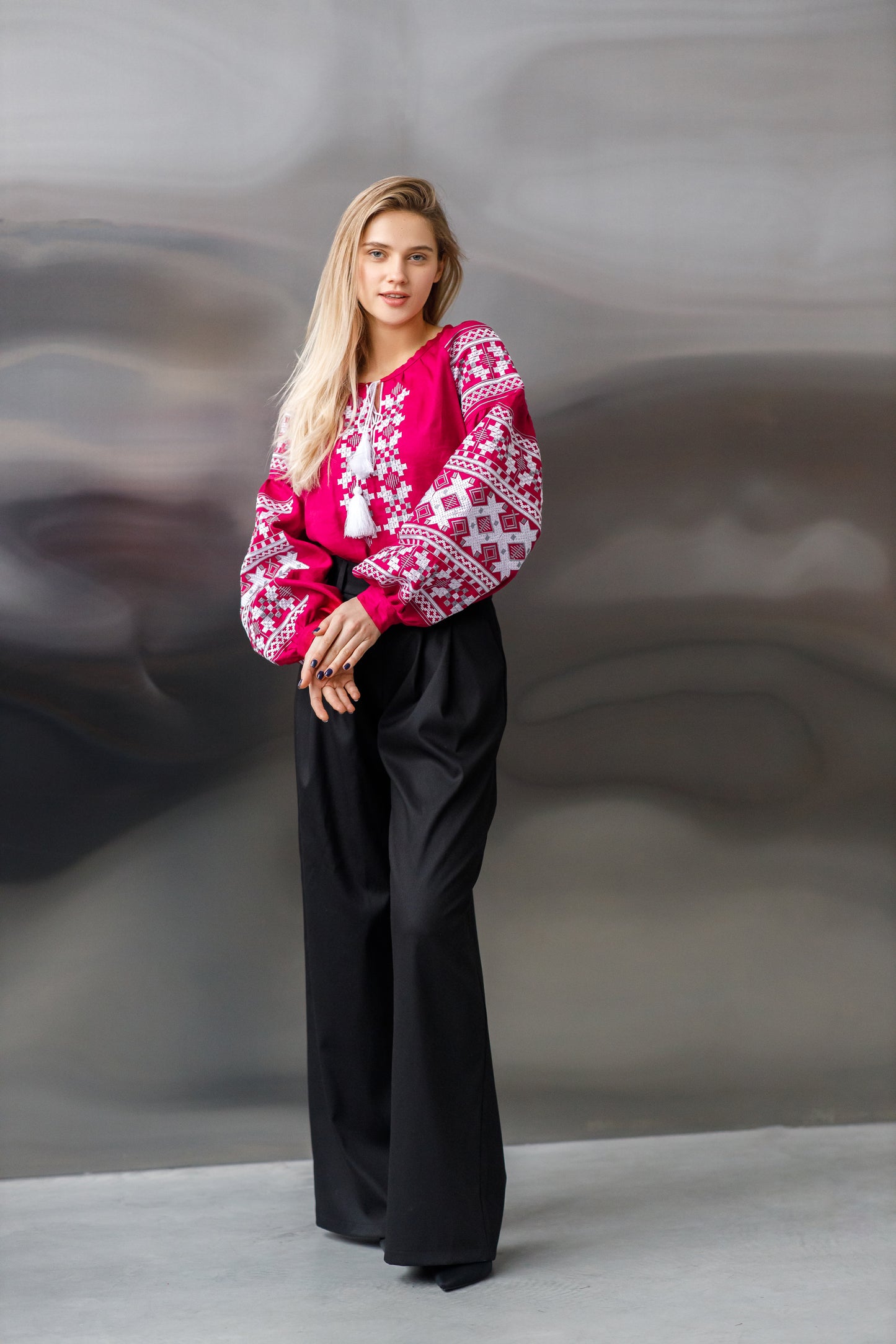 EMBROIDERED LIEN BLOUSE/VYSHYVANKA IN USA/ VYSHYTA SOROCHKA/UKRAINIAN VYSHYVANKA