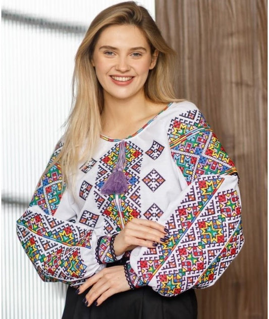 EMBROIDERED BLOUSE/VYSHYVANKA IN USA/ VYSHYTA SOROCHKA/UKRAINIAN VYSHYVANKA